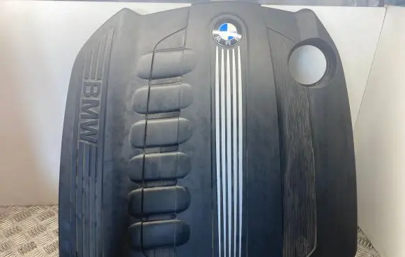 BMW 7 F01 F02 F03 F04 Engine cover (trim) 7800575 13717800575