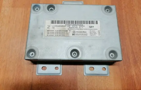 Mercedes-Benz C W204 MMI control unit A2049005704 A2049020900 A2049015902