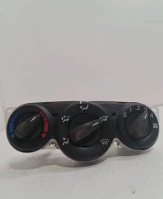 Ford Focus Climate control unit 98AB18C419