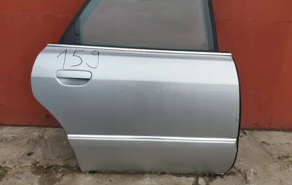 Audi A8 S8 D2 4D Rear door