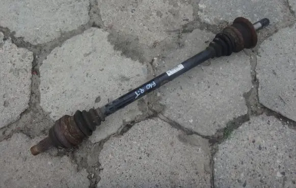 BMW 5 F10 F11 Rear driveshaft 7581028