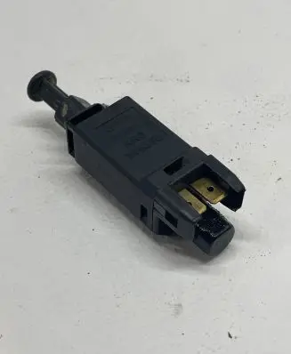 Volkswagen Multivan T4 Brake pedal sensor switch 191945515
