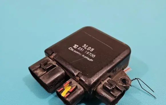 Coolant fan relay