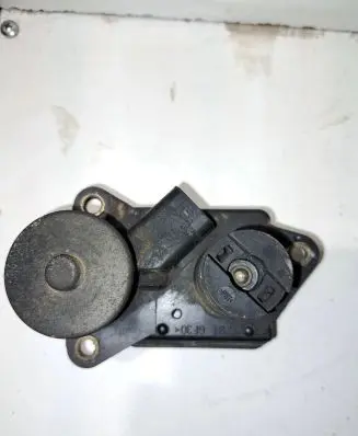 Mitsubishi Colt Intake manifold valve actuator/motor A6401500294