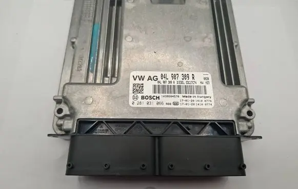 Audi A3 S3 8V Engine control unit/module 04L907309R 0281031066