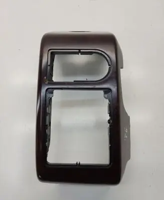 Land Rover Range Rover L322 Radio/GPS head unit trim 8263428