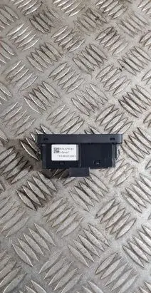 Volvo XC90 Tailgate opening switch 31376510 P31376510