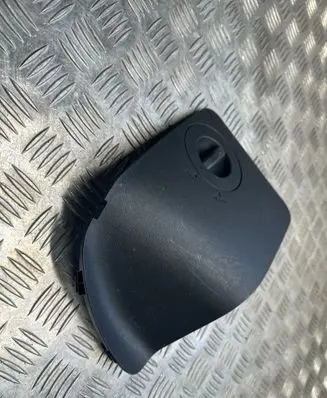 Trunk/boot lower side trim panel