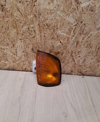 Mercedes-Benz E W124 Front indicator light 42704R6