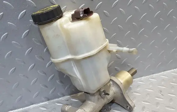 Citroen C5 Master brake cylinder 9646980980