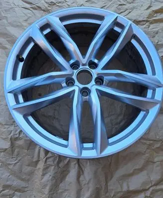 Audi A6 C7 R20 alloy rim 4G9601025M