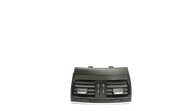 Rear air vent grill