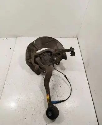 BMW 5 E60 E61 Front wheel hub spindle knuckle 6760954