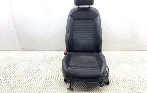 Volkswagen PASSAT B8 Front driver seat 