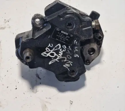 BMW 3 E46 Fuel injection high pressure pump 7788670 096292 0445010045