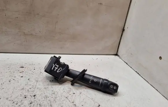 Volvo V70 Wiper control stalk 8691545