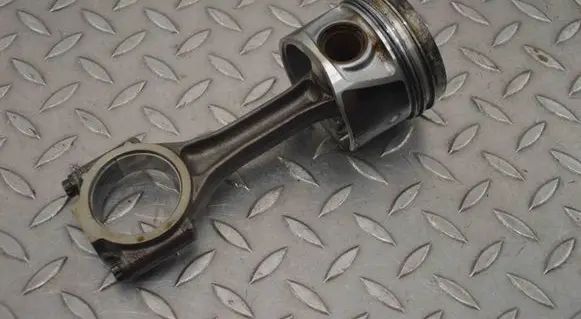 Dodge Caliber Piston 038J BHS