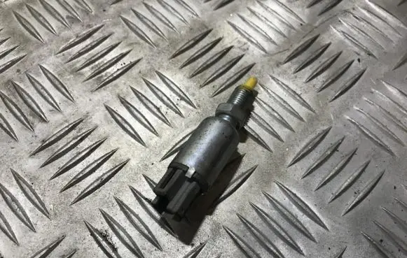 Brake pedal sensor switch