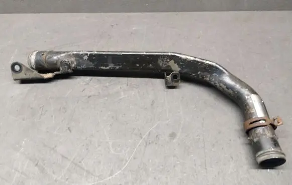 Audi A8 S8 D3 4E Engine coolant pipe/hose