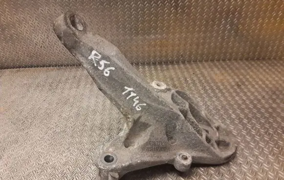 Mini One - Cooper Coupe R56 Engine mounting bracket 6872019