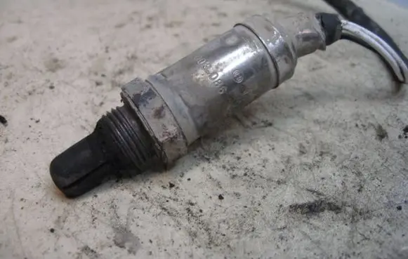 Mercedes-Benz 190 W201 Lambda probe sensor 0065429617 20I BOSCH0268003015