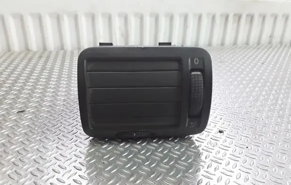 Volkswagen PASSAT B5 Dashboard side air vent grill/cover trim 3B0819703A 95162310