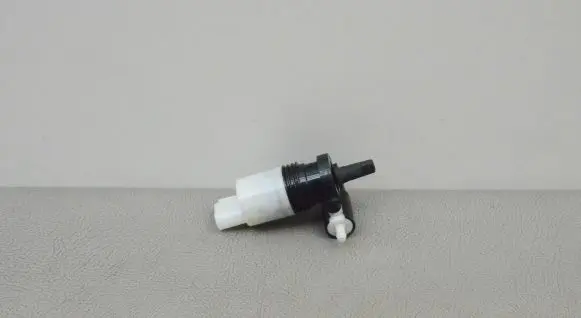 Mercedes-Benz GLK (X204) Windscreen/windshield washer pump A2048660521
