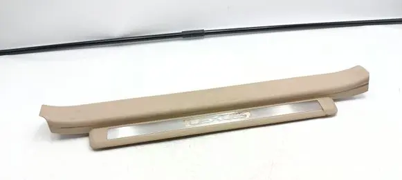 Lexus IS 220D-250-350 Front sill trim cover 6791053030