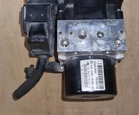 Volvo V70 ABS Pump 31261142
