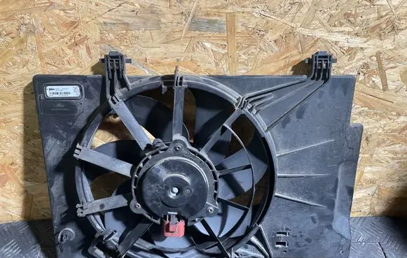 Ford B-MAX Electric radiator cooling fan C1B18C607AE FS2064 M161411E