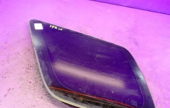 Honda CR-V Rear side window
