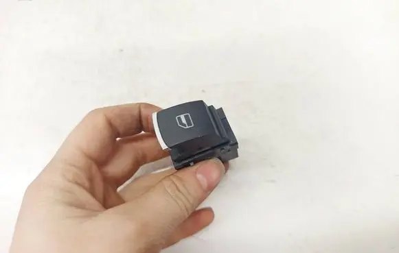 Audi Q4 e-tron Electric window control switch 5K0959855
