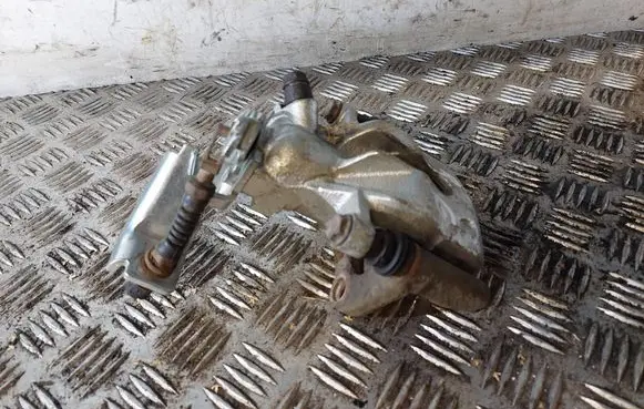 Rear brake caliper