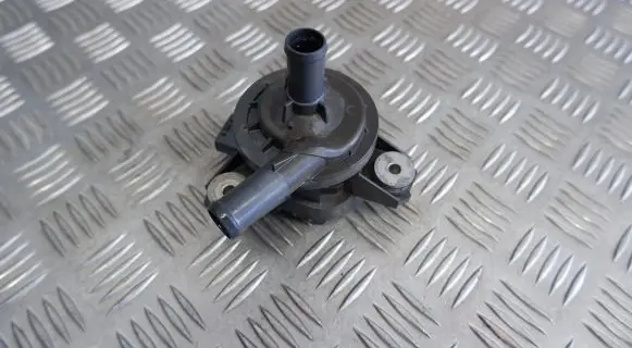 Toyota Auris E180 Electric auxiliary coolant/water pump G904052010