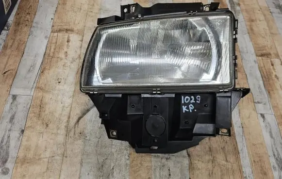Volkswagen Transporter - Caravelle T4 Headlight/headlamp 7D1941009E 67723330