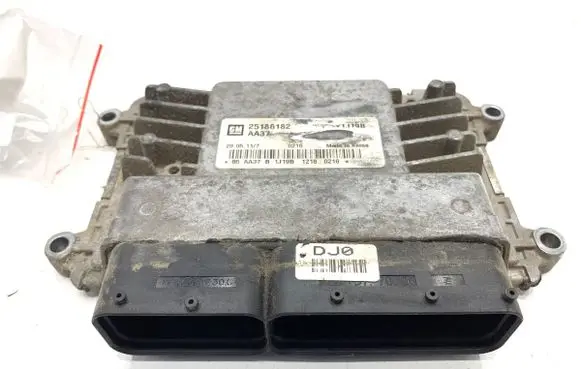 Chevrolet Cruze II Engine control unit/module ECU 25186182