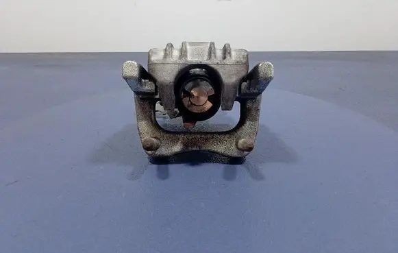 Volkswagen Golf V Rear brake caliper 