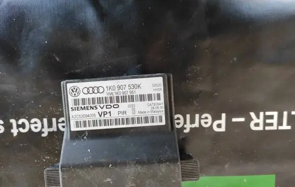 Volkswagen Golf V Gateway control module 1k0907530k