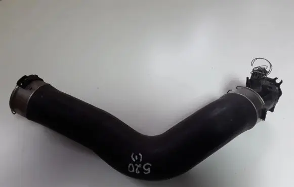 BMW 5 F10 F11 Intercooler hose/pipe 7810615