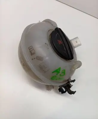Audi A3 S3 8V Coolant expansion tank/reservoir 5Q0121407G