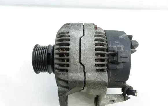 Volkswagen Golf IV Generator/alternator 0124320034 037903025C