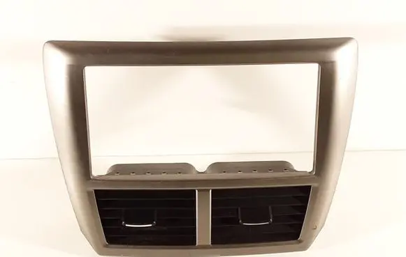 Radio/GPS head unit trim