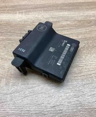 Volkswagen Jetta V Gateway control module 1K0907530F 1K0907951