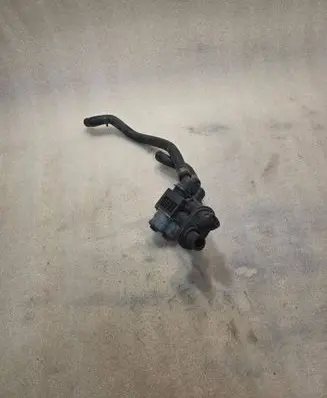 Mercedes-Benz E W210 Coolant heater control valve 