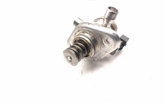 Nissan Qashqai Fuel injection high pressure pump 166303162R A2820700001