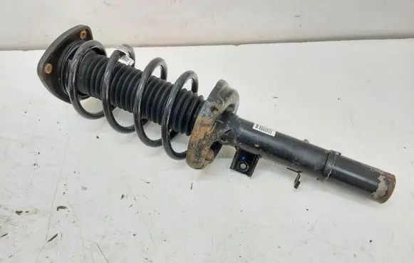 Volvo XC40 Front shock absorber/damper 32246640JLK01