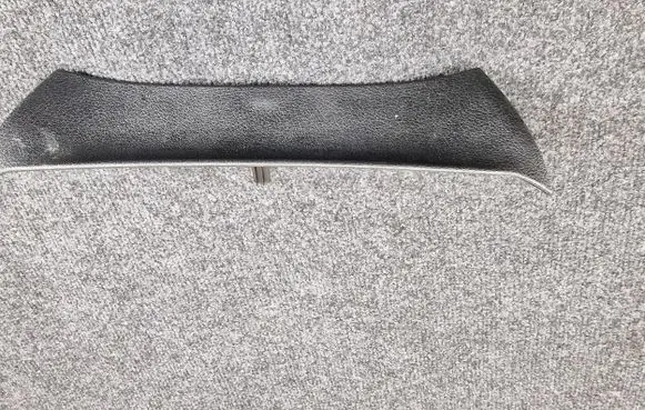 Mercedes-Benz GLE W167 Dashboard glove box trim A1676808102