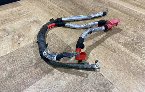 Land Rover Range Rover Sport L494 Positive cable (battery) KPLA10C307EB