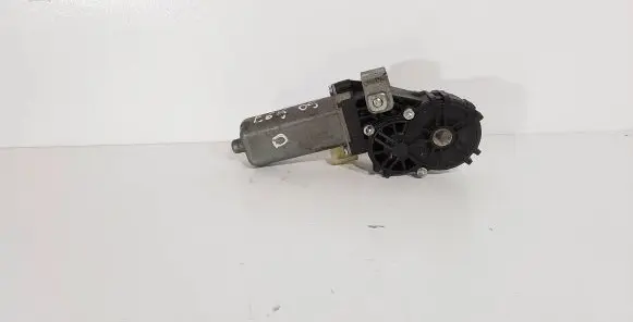 BMW 7 E65 E66 Seat adjustment motor 0390201073