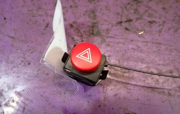 Seat Ibiza III (6L) Hazard light switch 